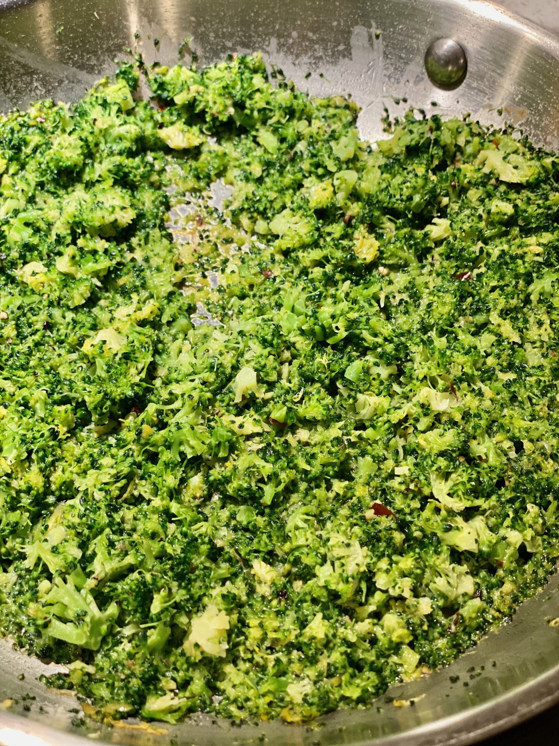 Cheesy Broccoli Pasta IMG 3283 Scaled