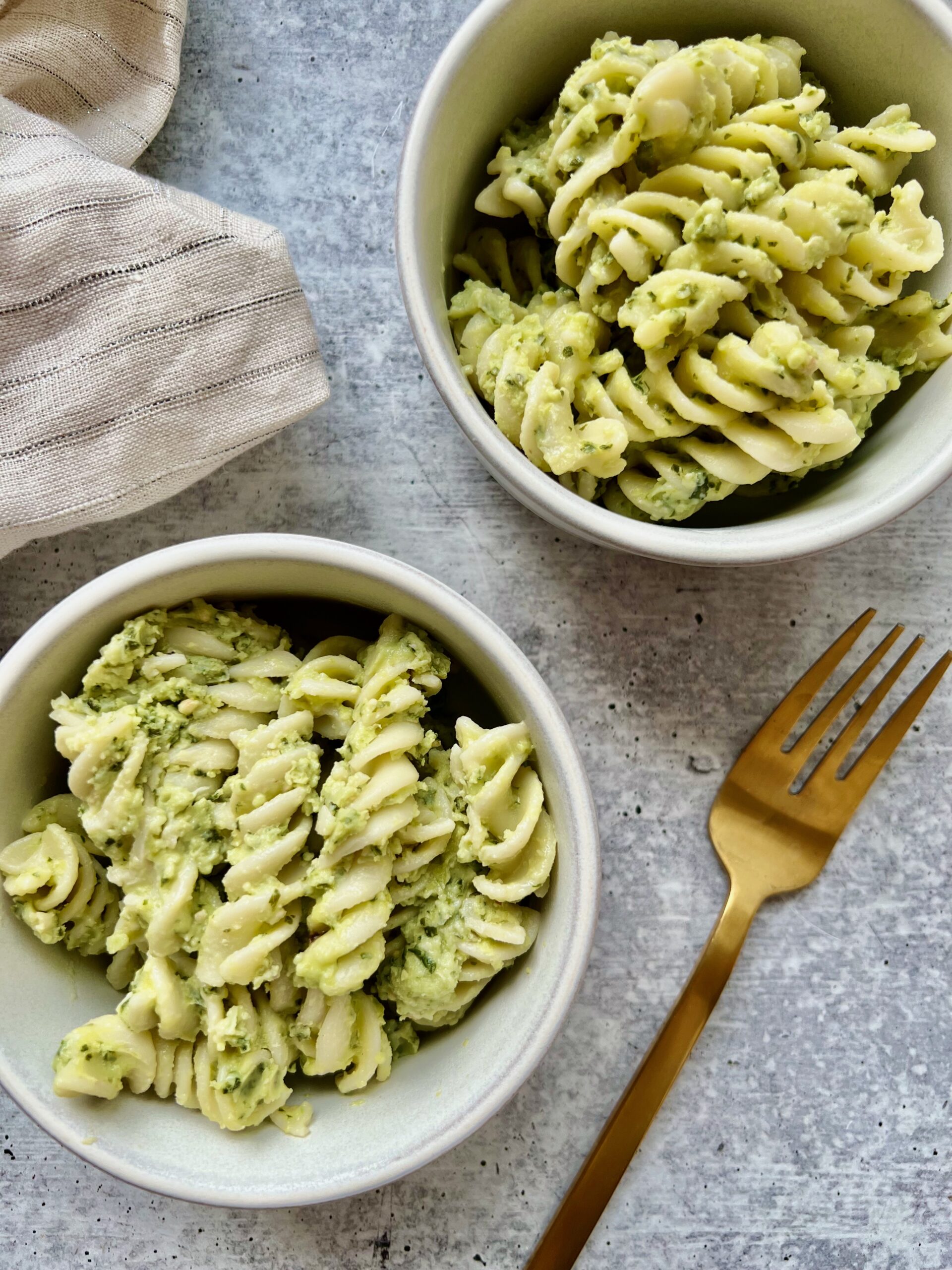 Cheesy Pesto Pasta IMG 9069 Scaled