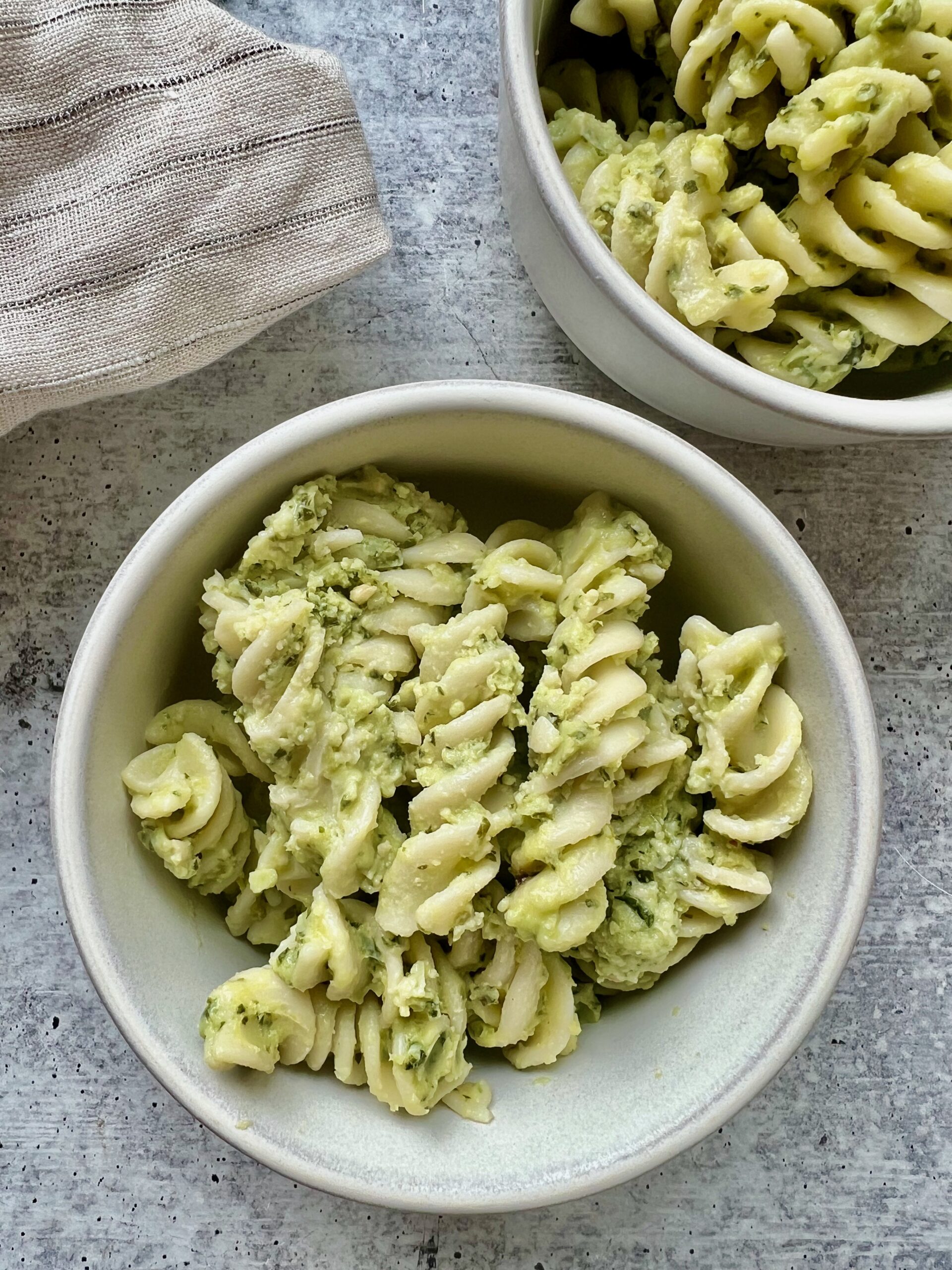 Cheesy Pesto Pasta IMG 9070 Scaled
